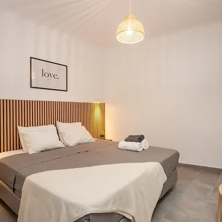 La Petite Maison De By Calyferias * Armação de Pêra